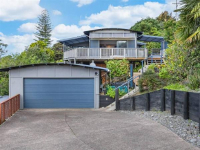 Paradise Near Palm Beach, Auckland